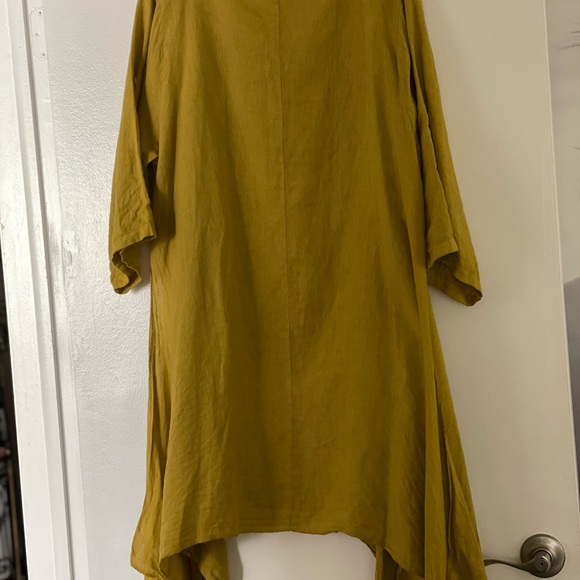 Mustard Yellow Long Sleeve Tunic - Picture 3 of 4